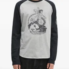 футболка с рукавами реглан и графичным принтом