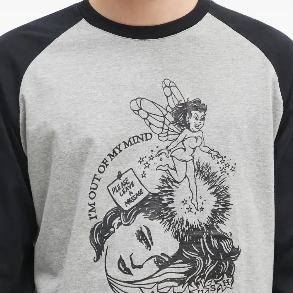 футболка с рукавами реглан и графичным принтом футболка с рукавами реглан и графичным принтом