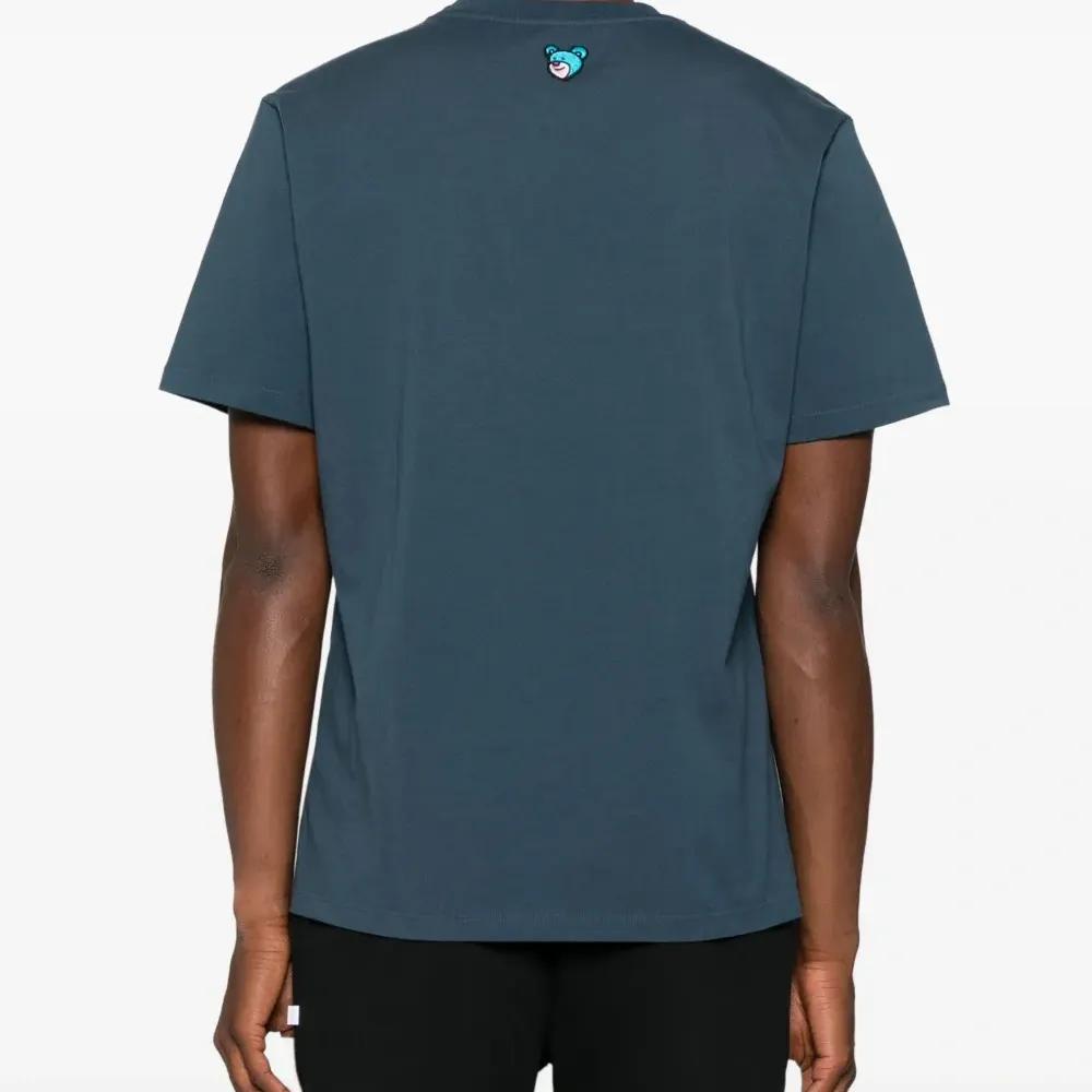 футболка с графичным принтом футболка с графичным принтом