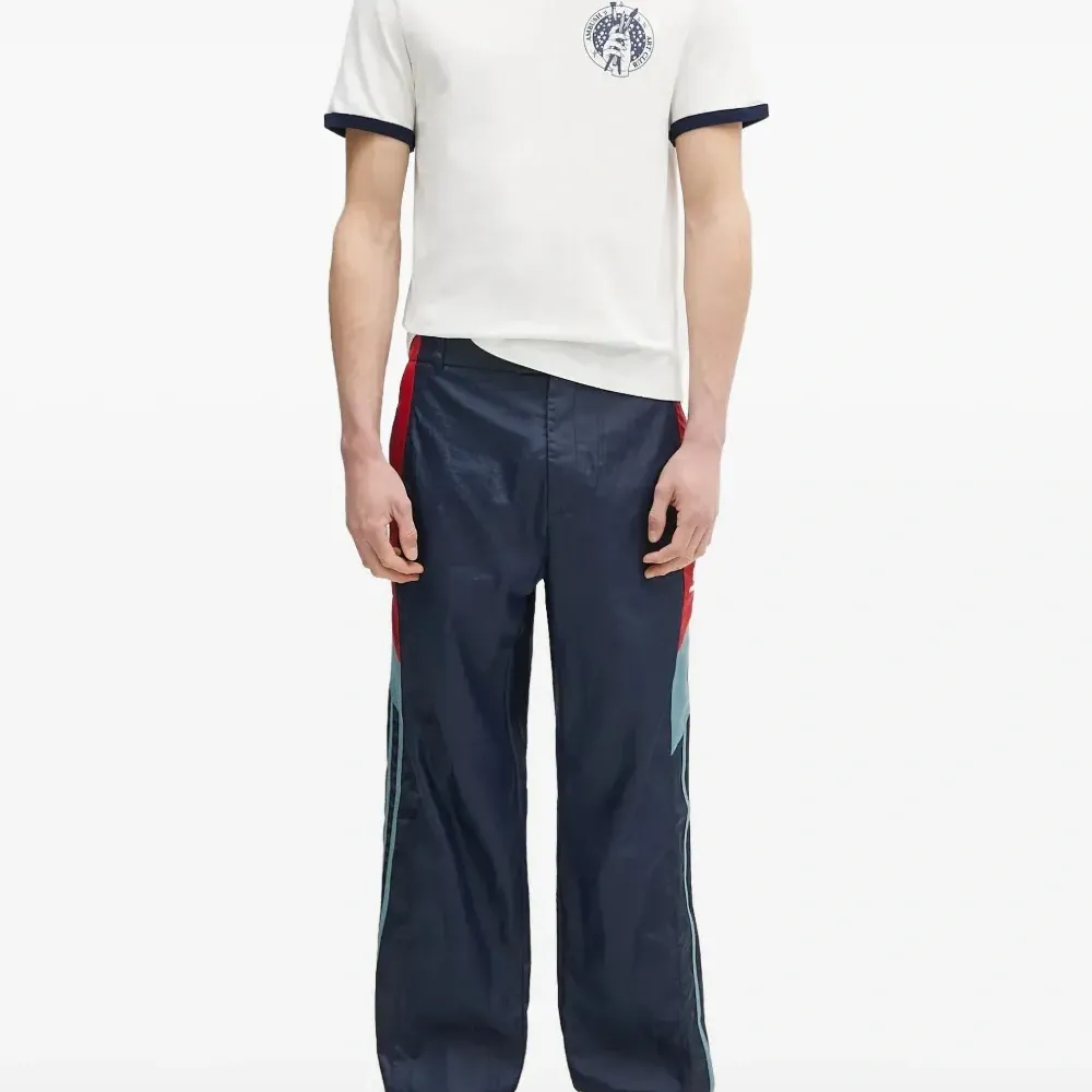 футболка Art Club с принтом