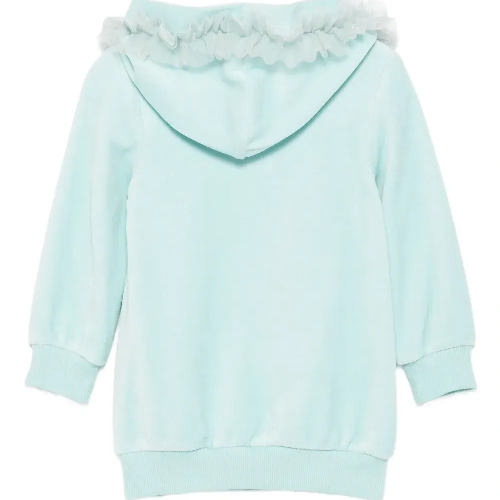 Велюровое платье с оборками на капюшоне