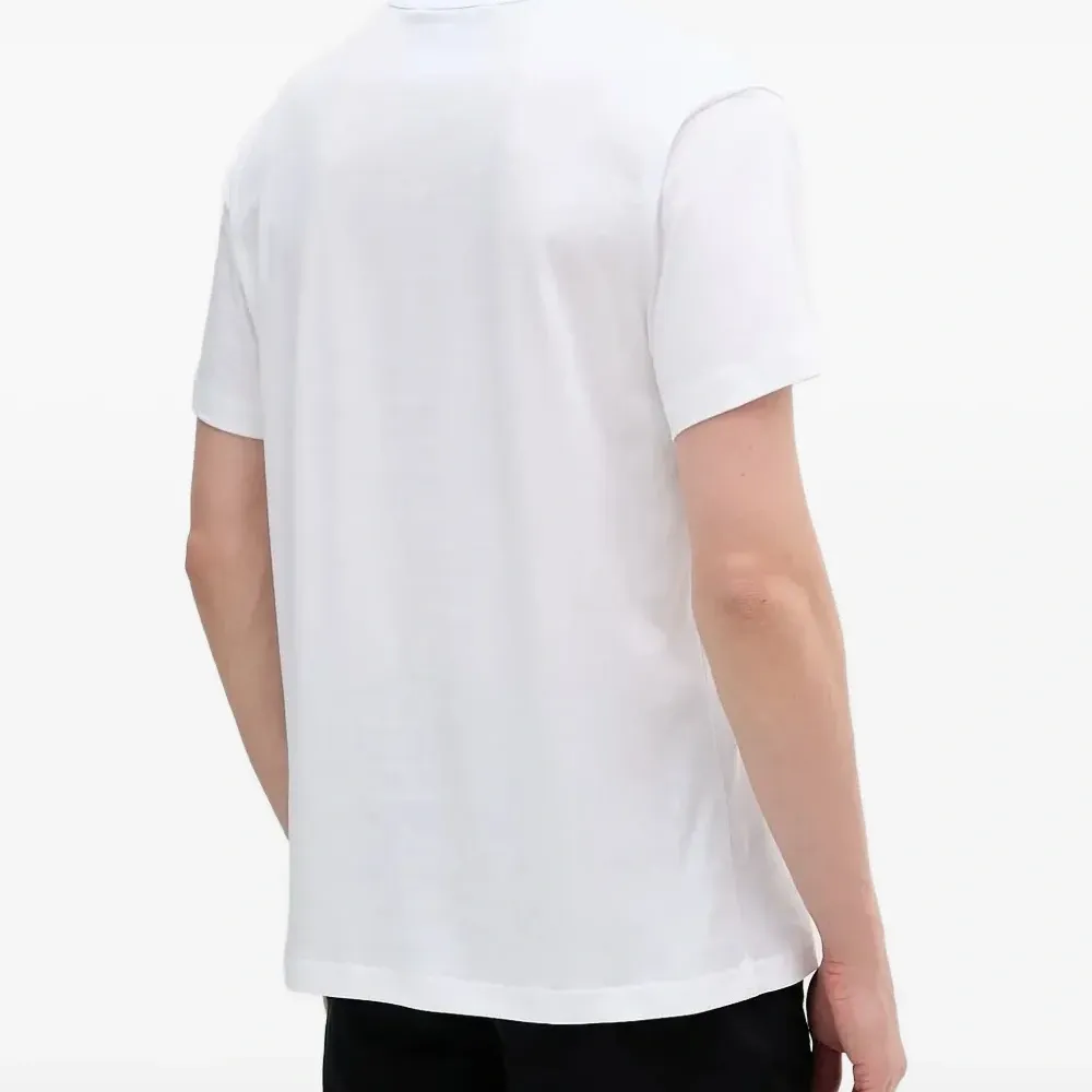 Футболка с логотипом