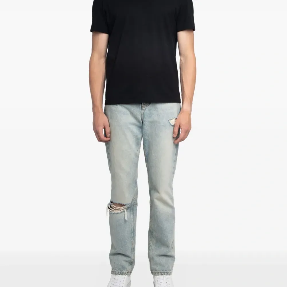 Футболка с логотипом