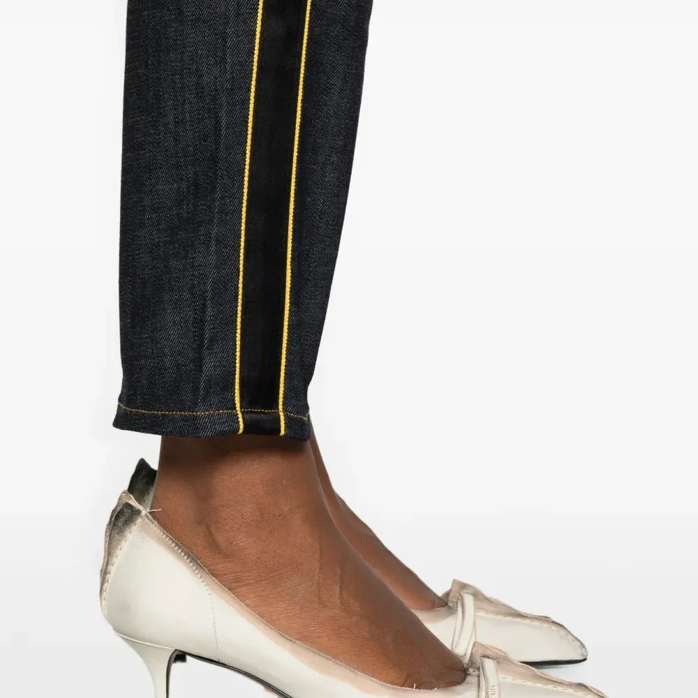 Джинсы с полосатой отделкой