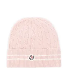 Шерстяная шапка бини фактурной вязки