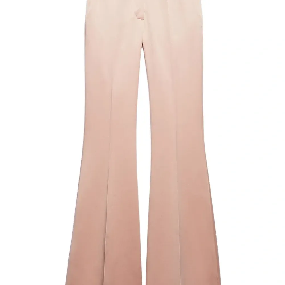 Расклешенные брюки