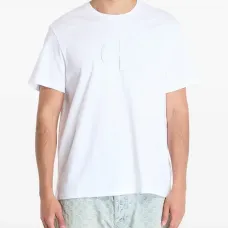 Футболка с тисненым логотипом