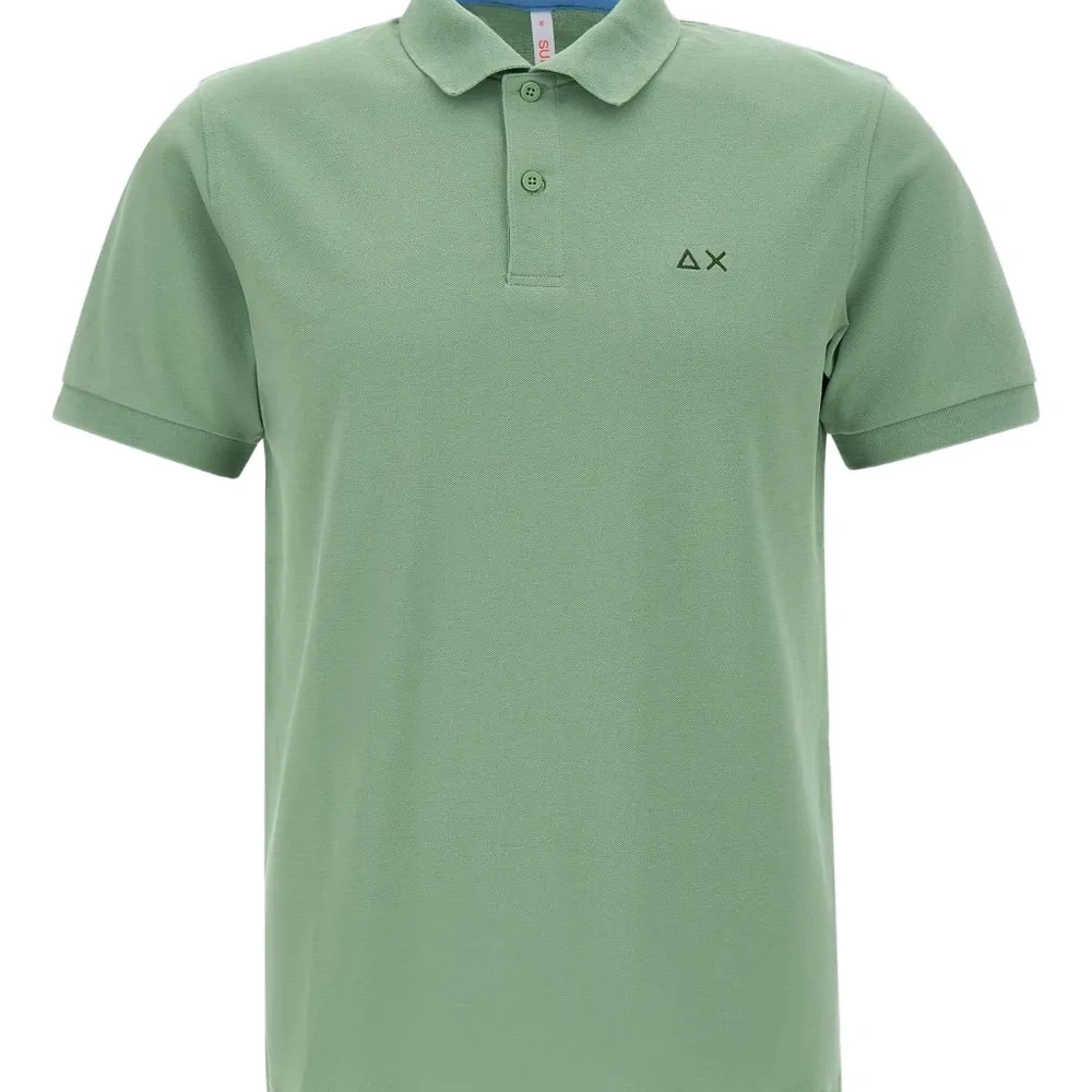 Рубашка поло с вышитым логотипом