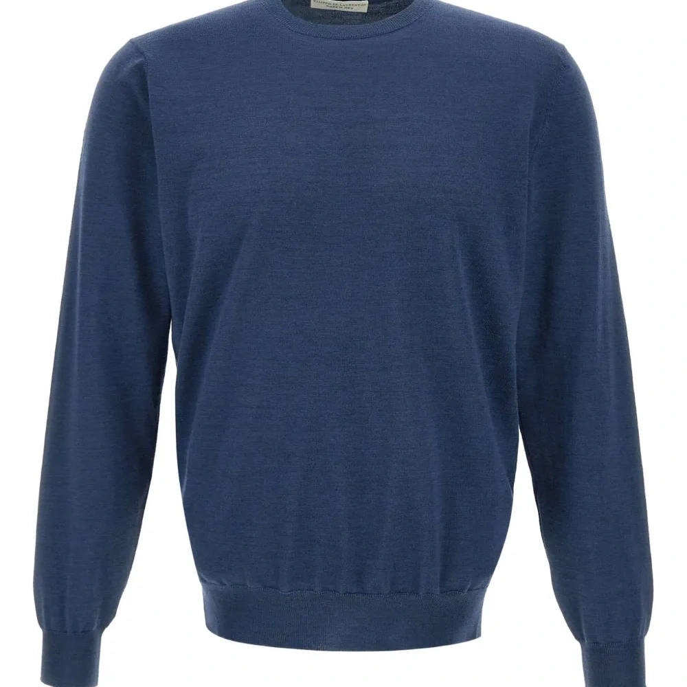 свитер с круглым вырезом