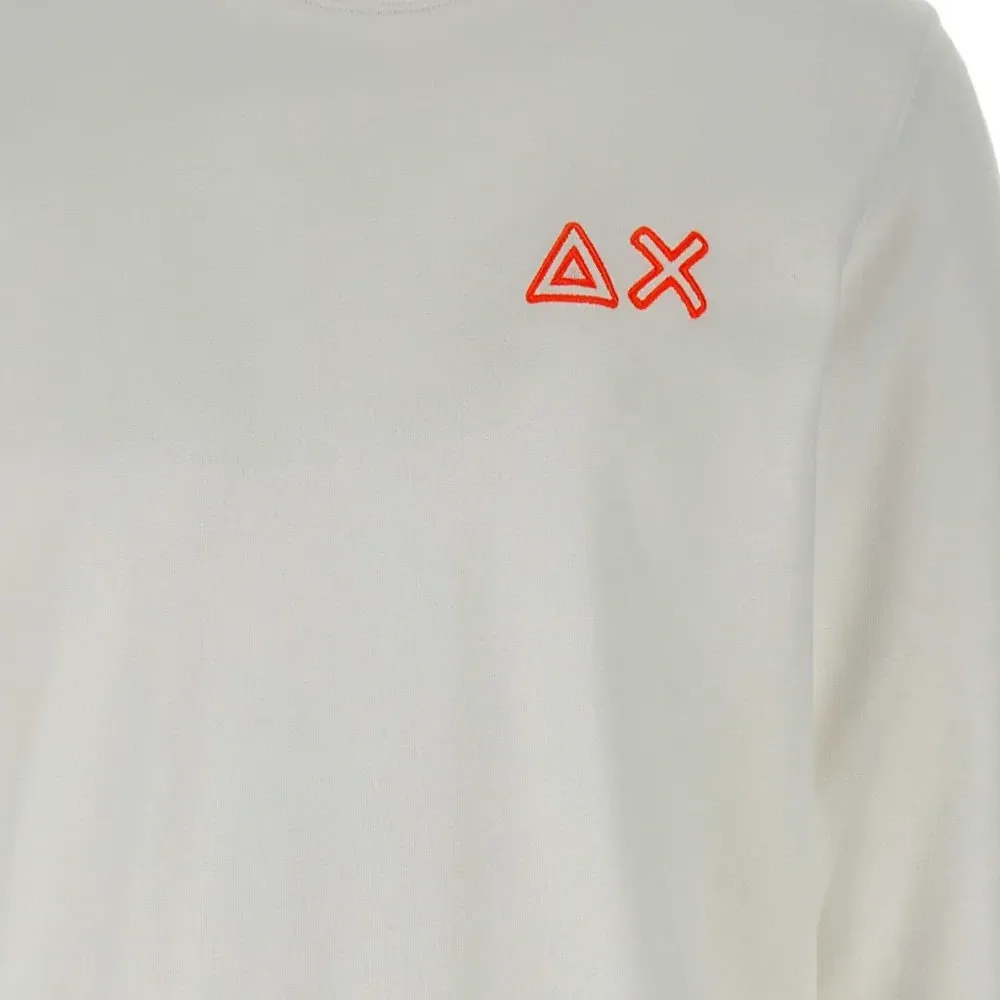 Толстовка с вышитым логотипом