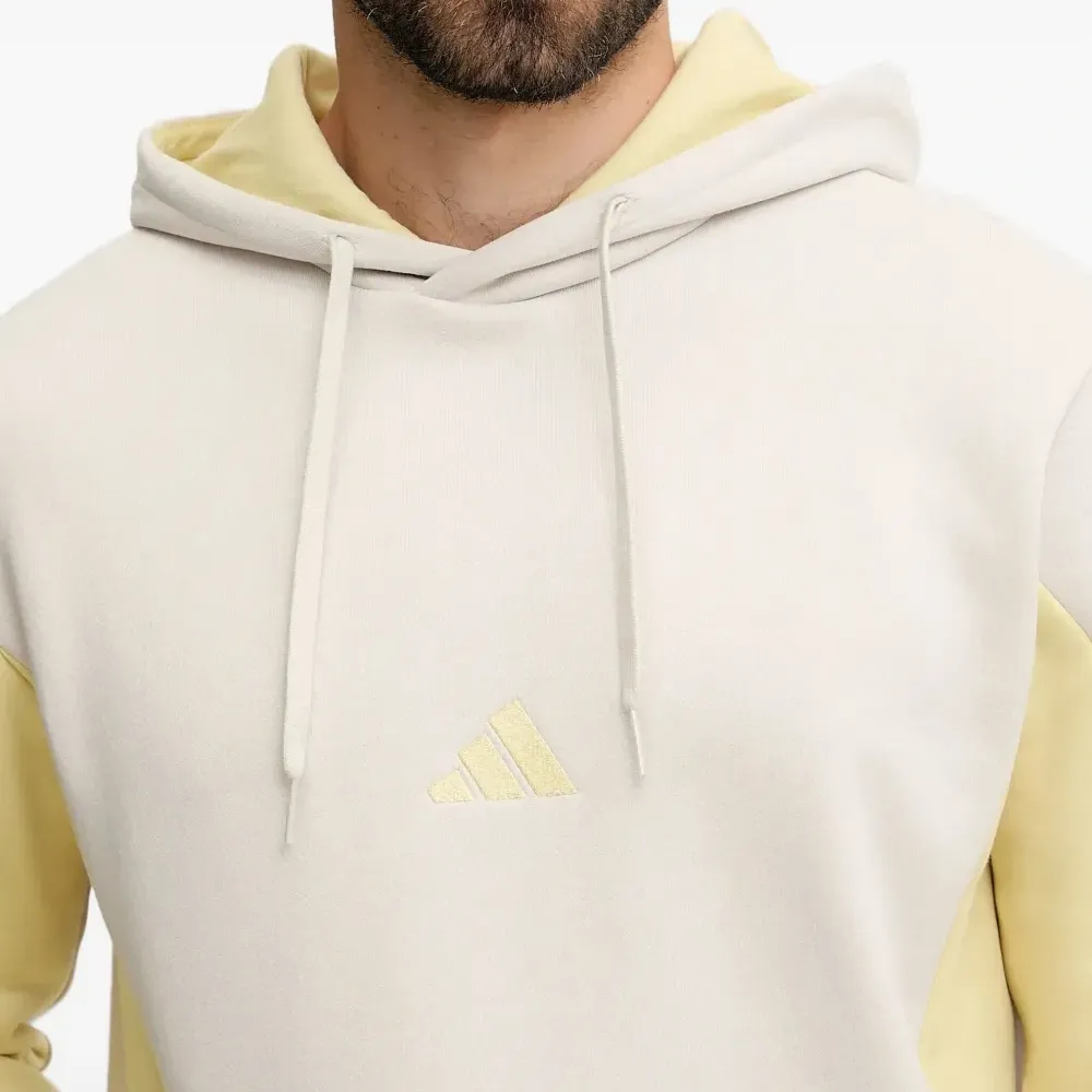 Худи с вышитым логотипом