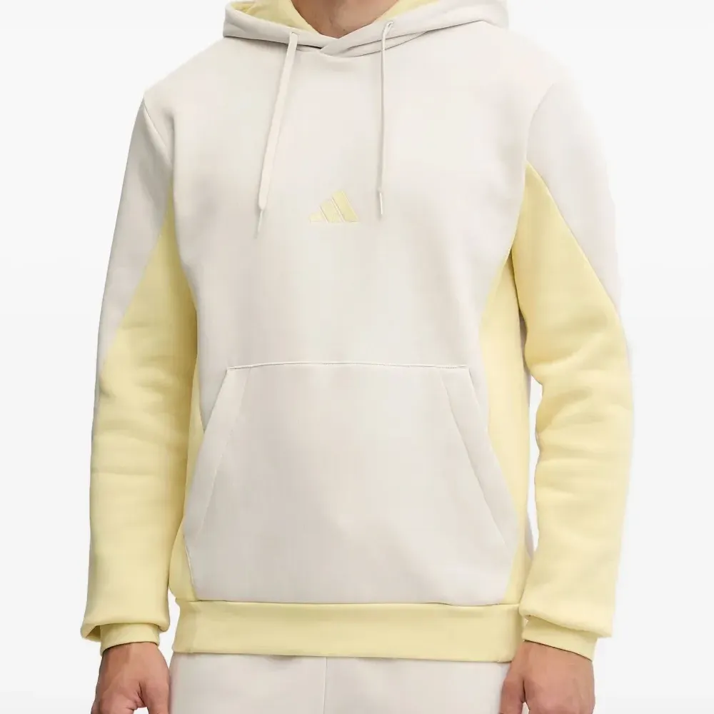 Худи с вышитым логотипом