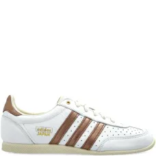 кроссовки с перфорацией