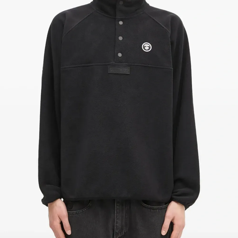 толстовка с планкой на пуговицах