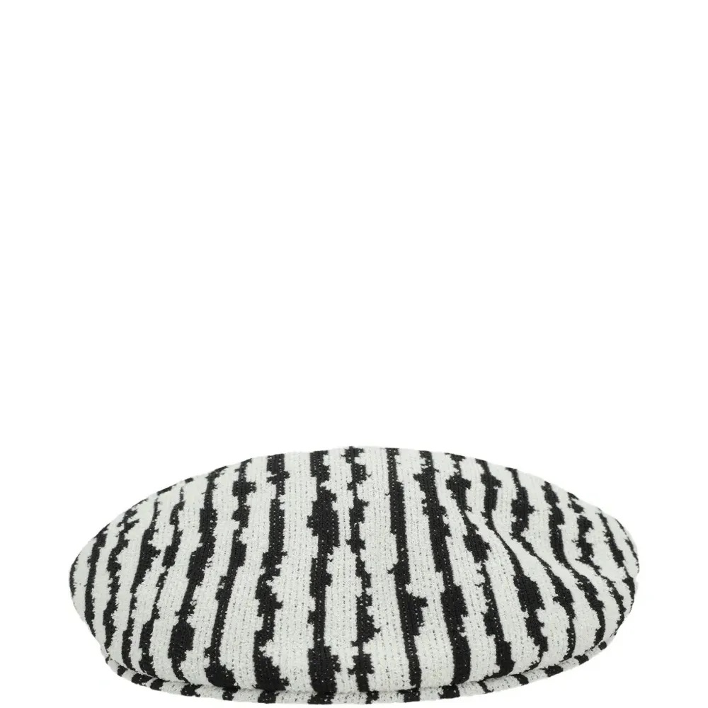 Кепка в полоску в стиле пекаря