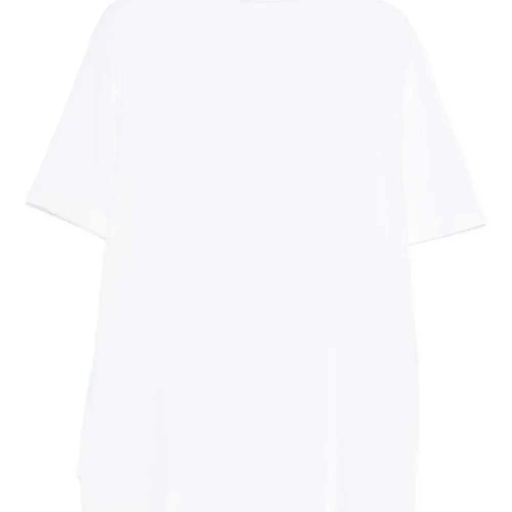 футболка с круглым вырезом