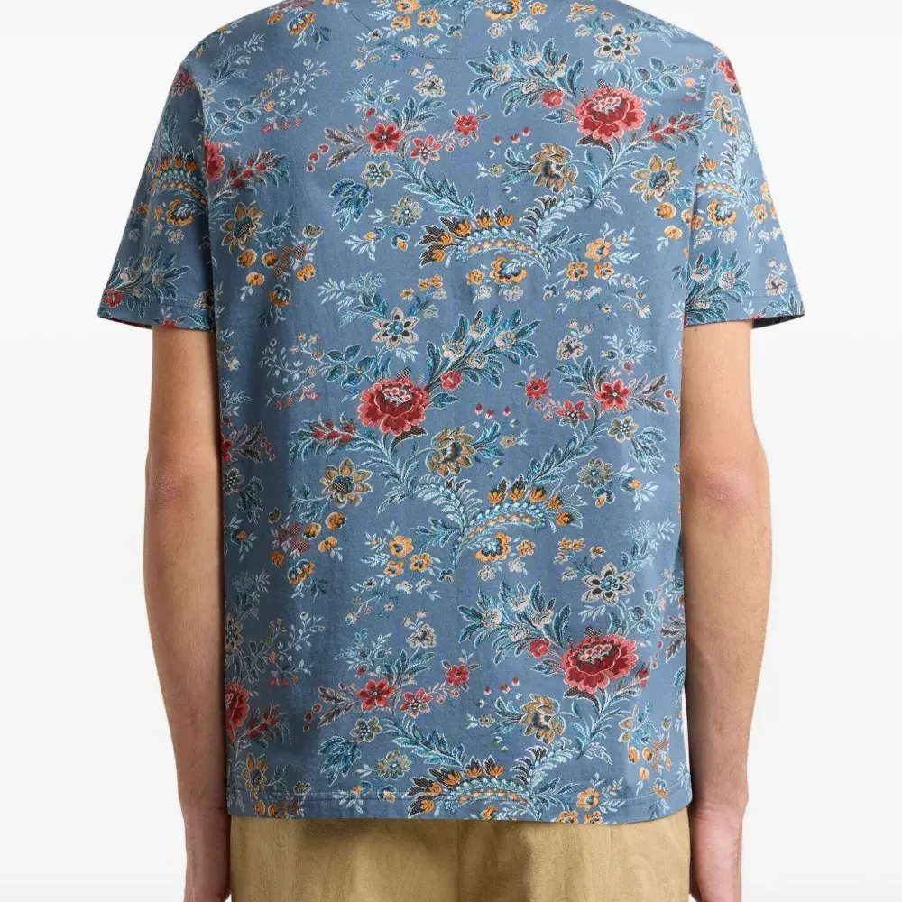 футболка с цветочным принтом