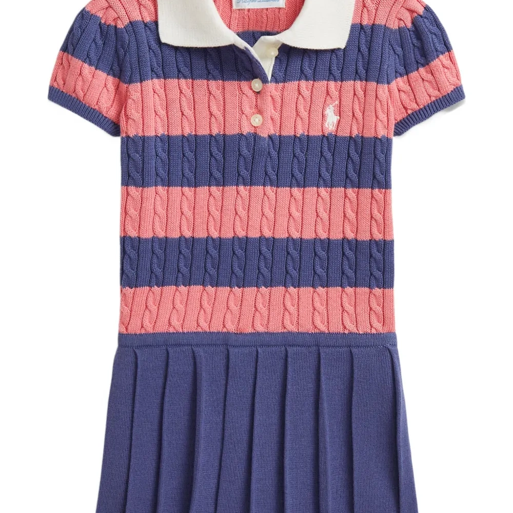 полосатое платье фактурной вязки с воротником поло