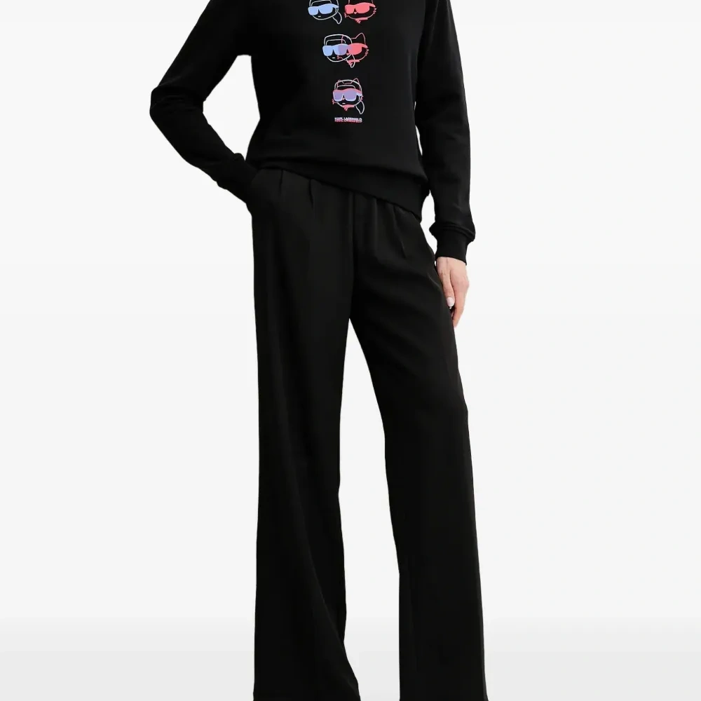 Толстовка с графичным принтом