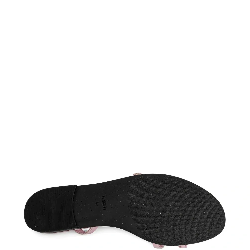 Сандалии с перекрестными ремешками