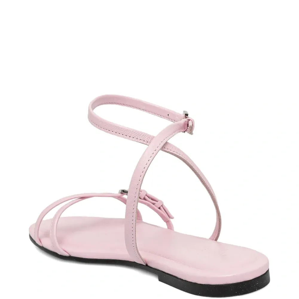 Сандалии с перекрестными ремешками