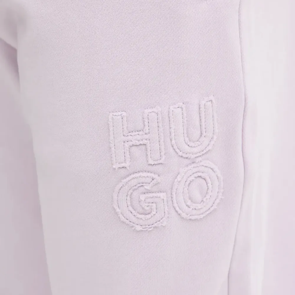 Спортивные брюки с вышитым логотипом