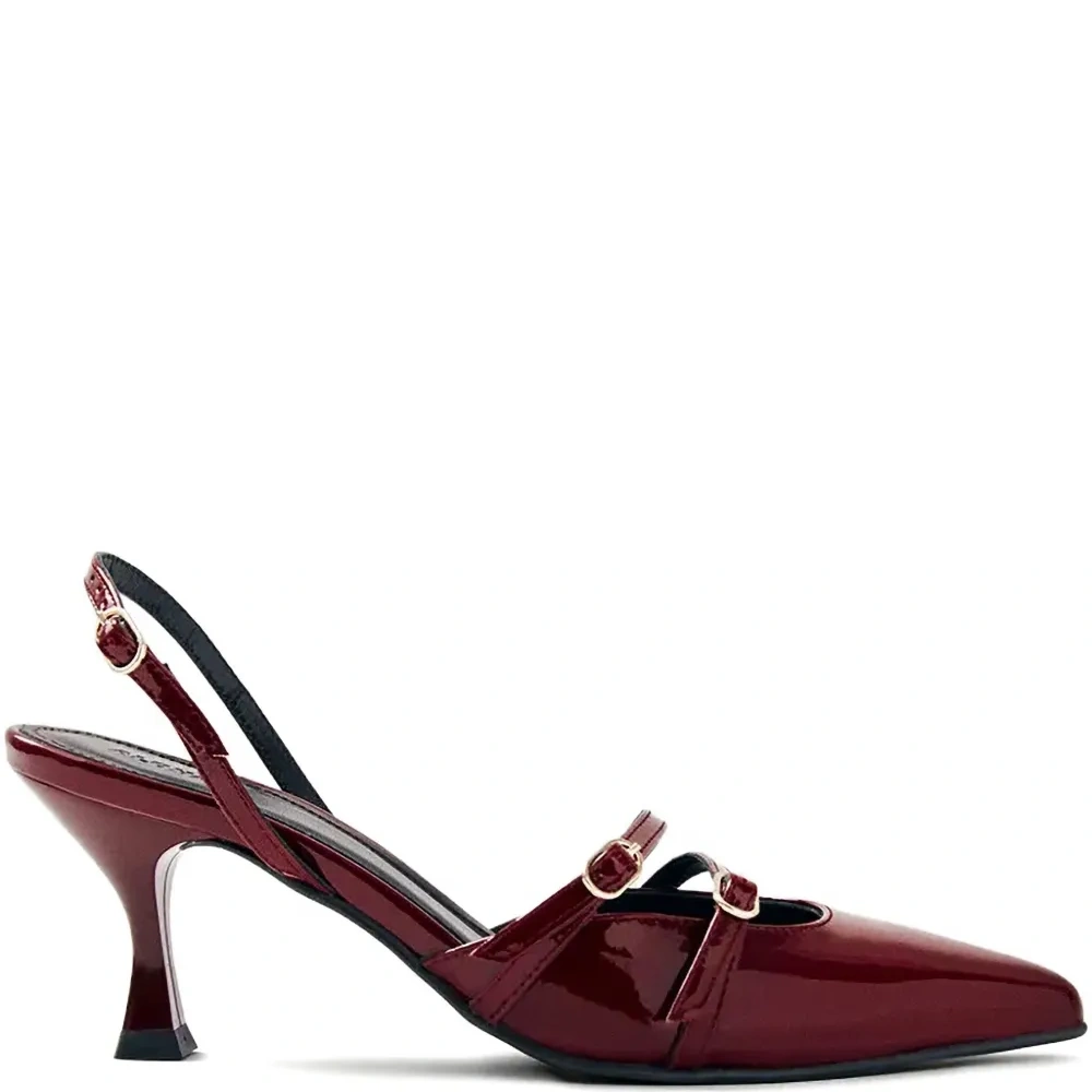 Туфли на каблуке