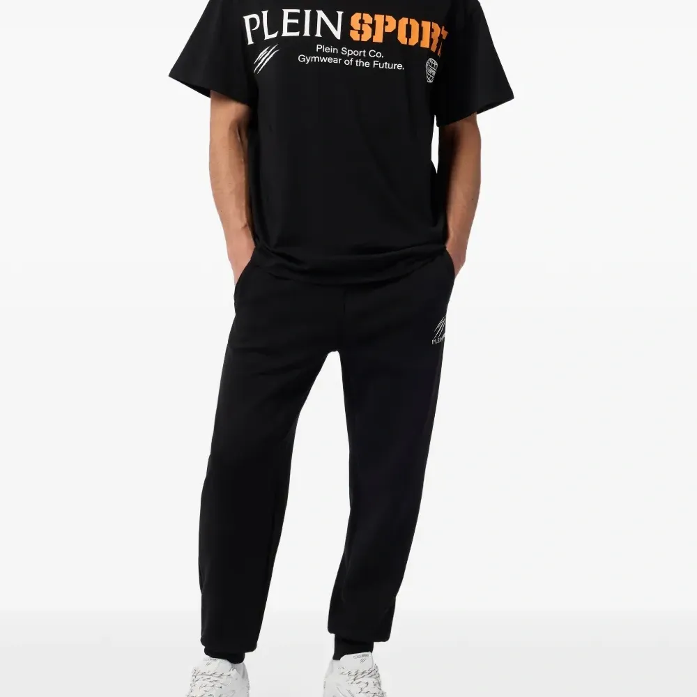 Футболка с круглым вырезом и логотипом