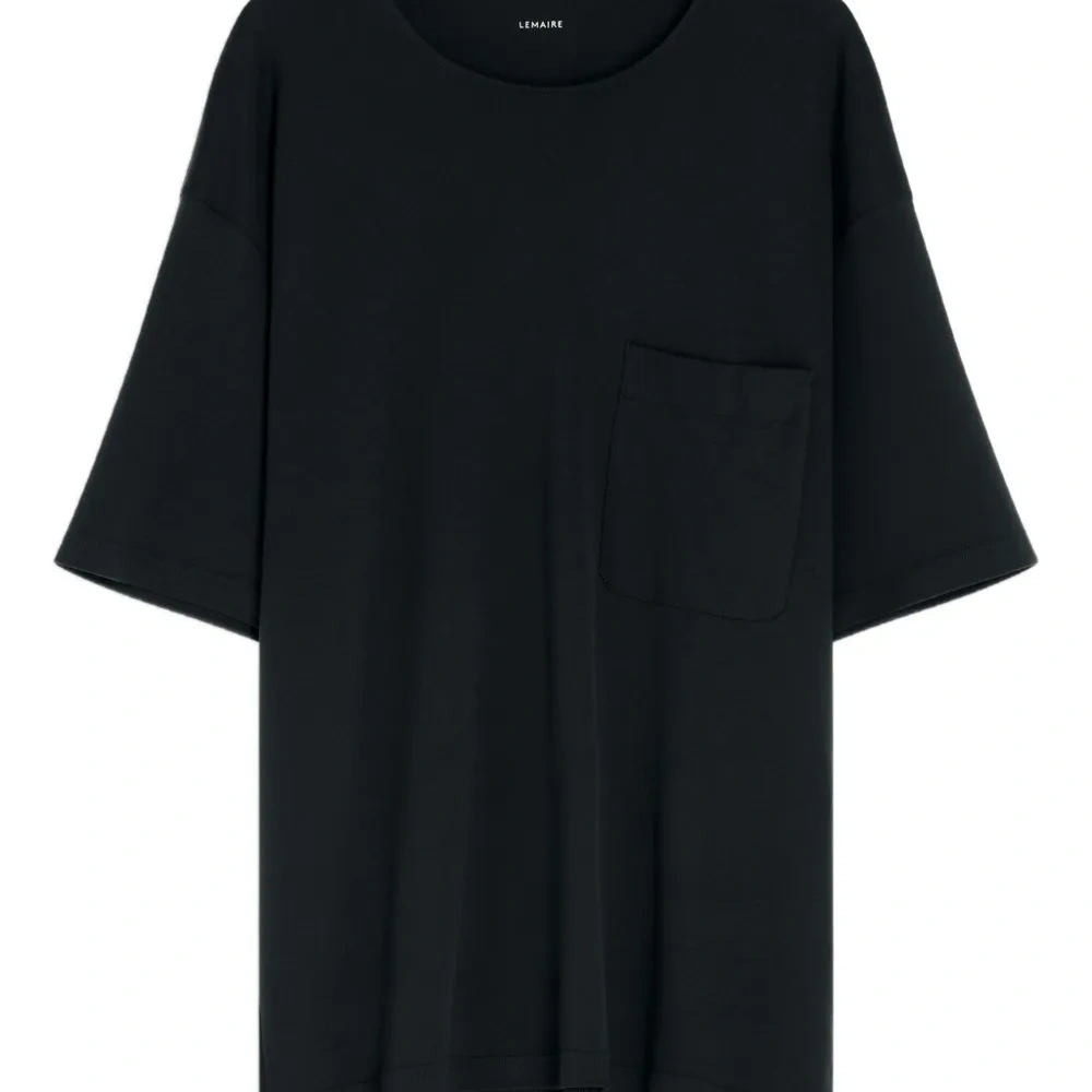 Футболка с накладным карманом