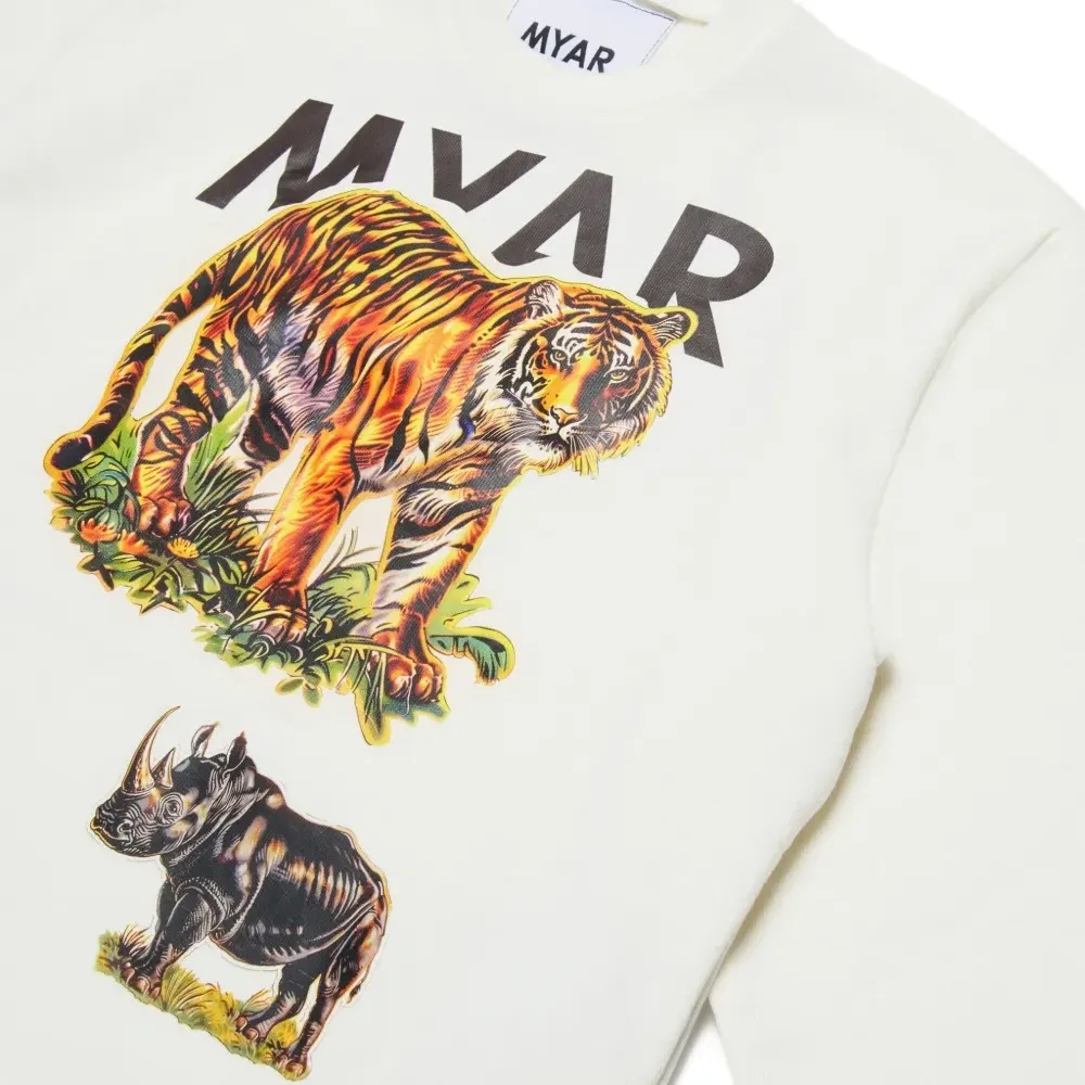 Толстовка с графичным принтом