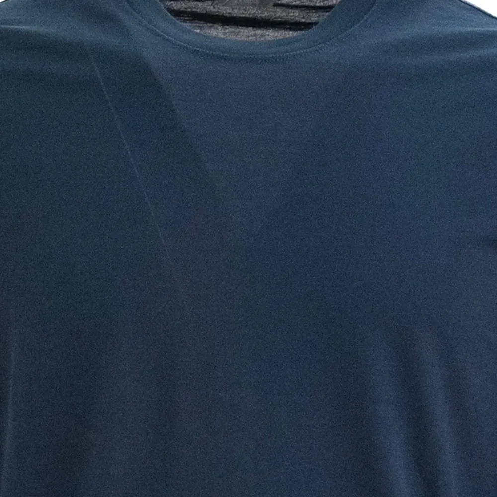 футболка с длинными рукавами