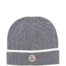 Шапка бини фактурной вязки Шапка бини фактурной вязки