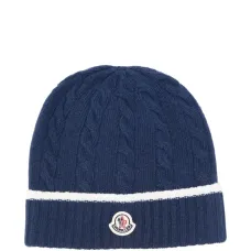 Шерстяная шапка бини фактурной вязки Шерстяная шапка бини фактурной вязки