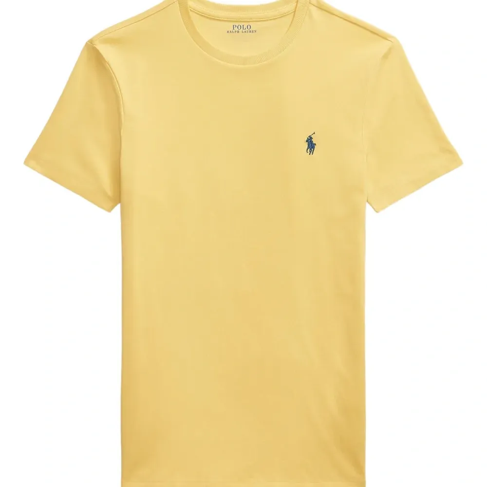 Футболка с вышивкой Футболка с вышивкой