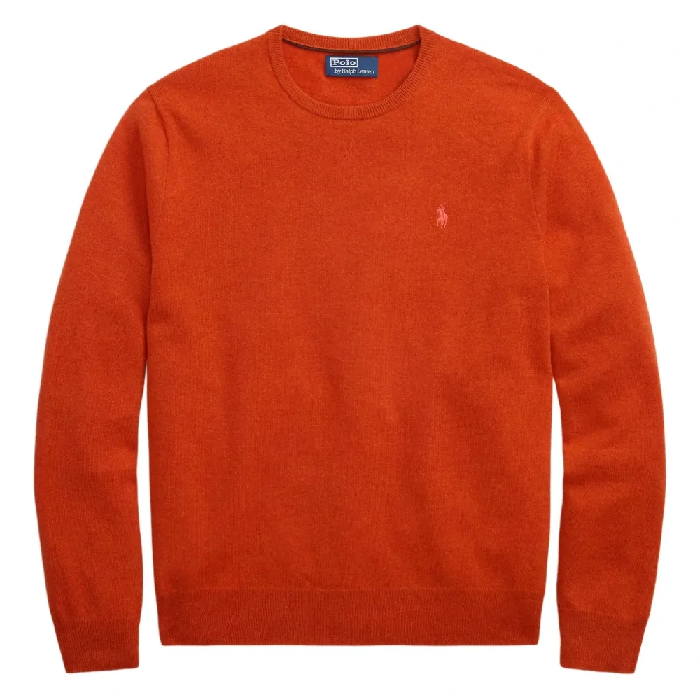 свитер с круглым вырезом