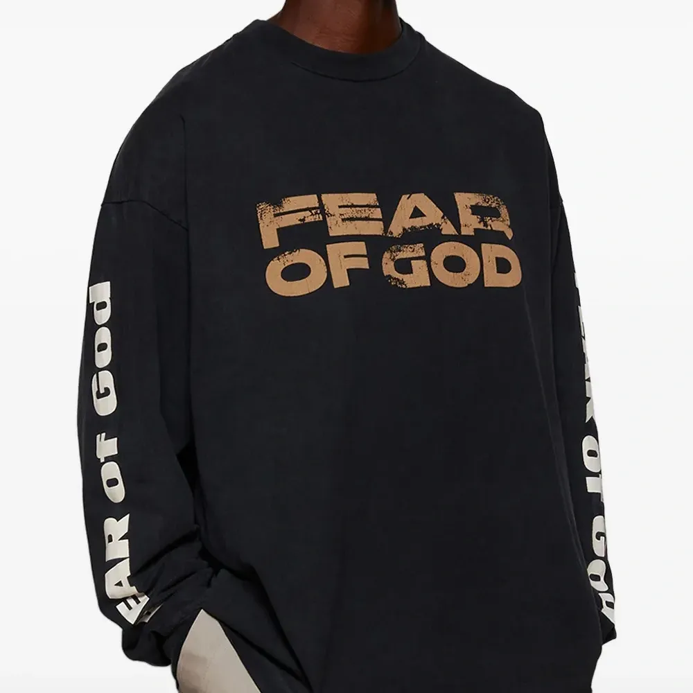 Футболка с длинными рукавами и принтом