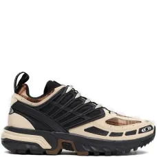 Кроссовки на шнуровке