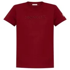 футболка с вышитым логотипом