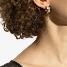 серьги с логотипом