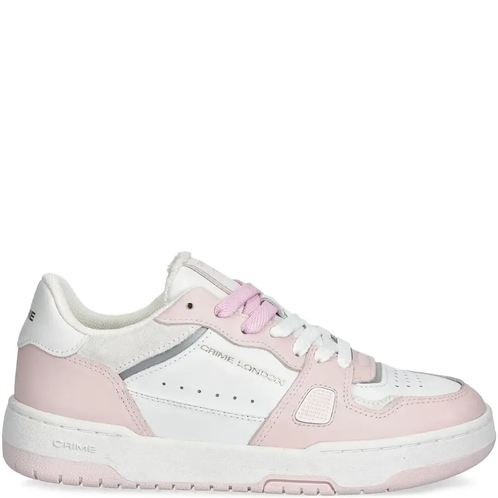 Кроссовки на шнуровке со вставками