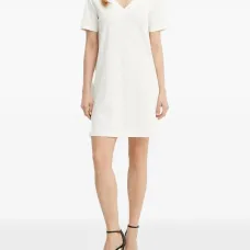 Декорированное платье с V-образным вырезом Декорированное платье с V-образным вырезом