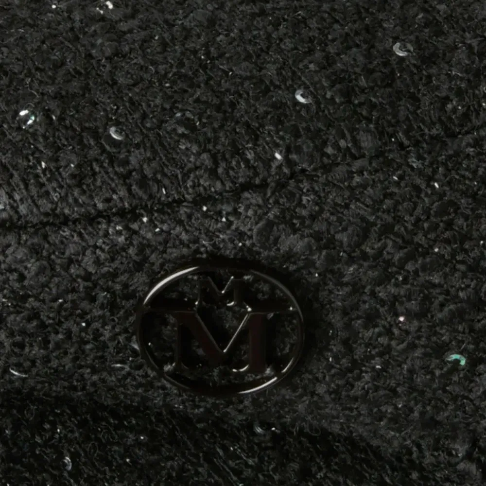 берет с пайетками