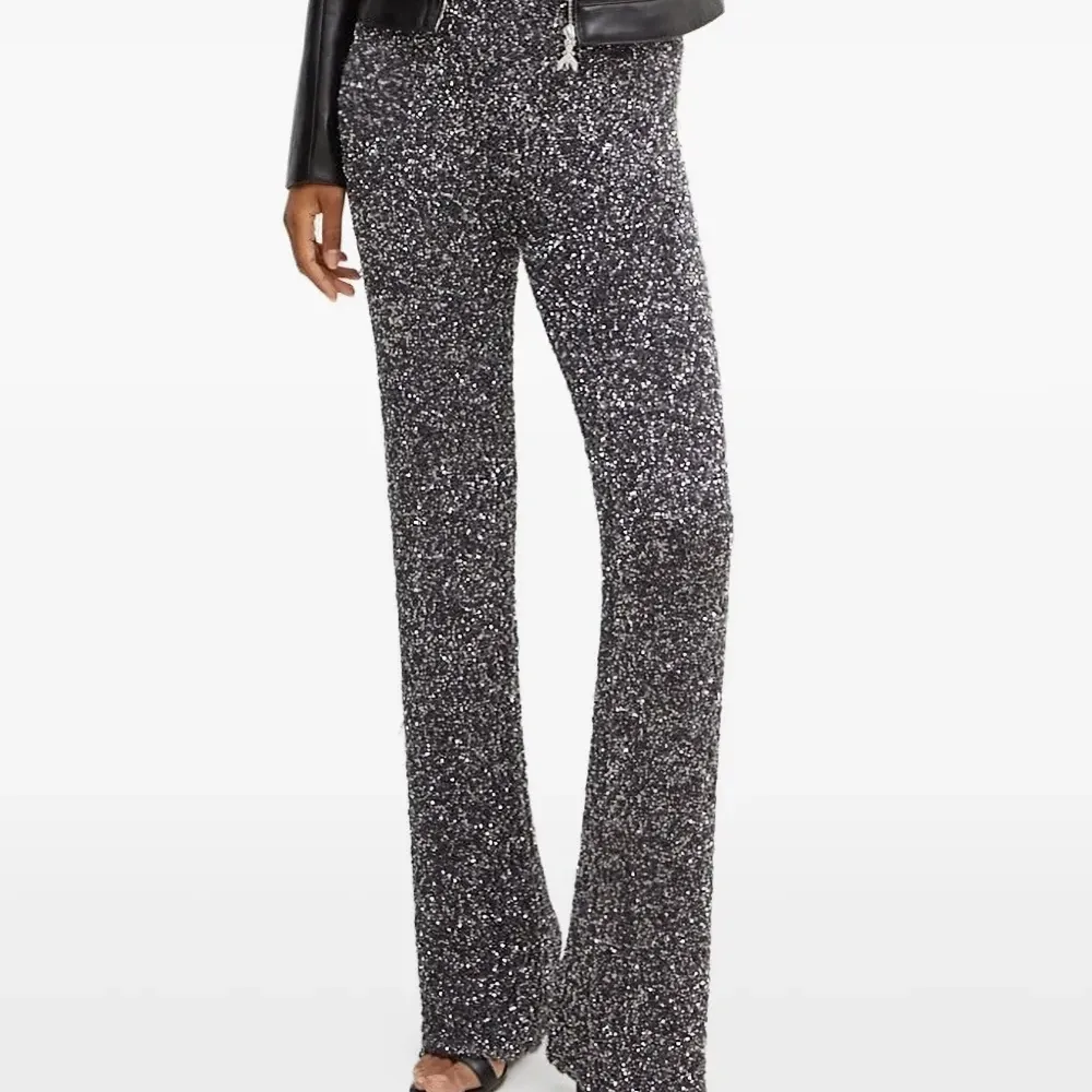 Брюки с пайетками