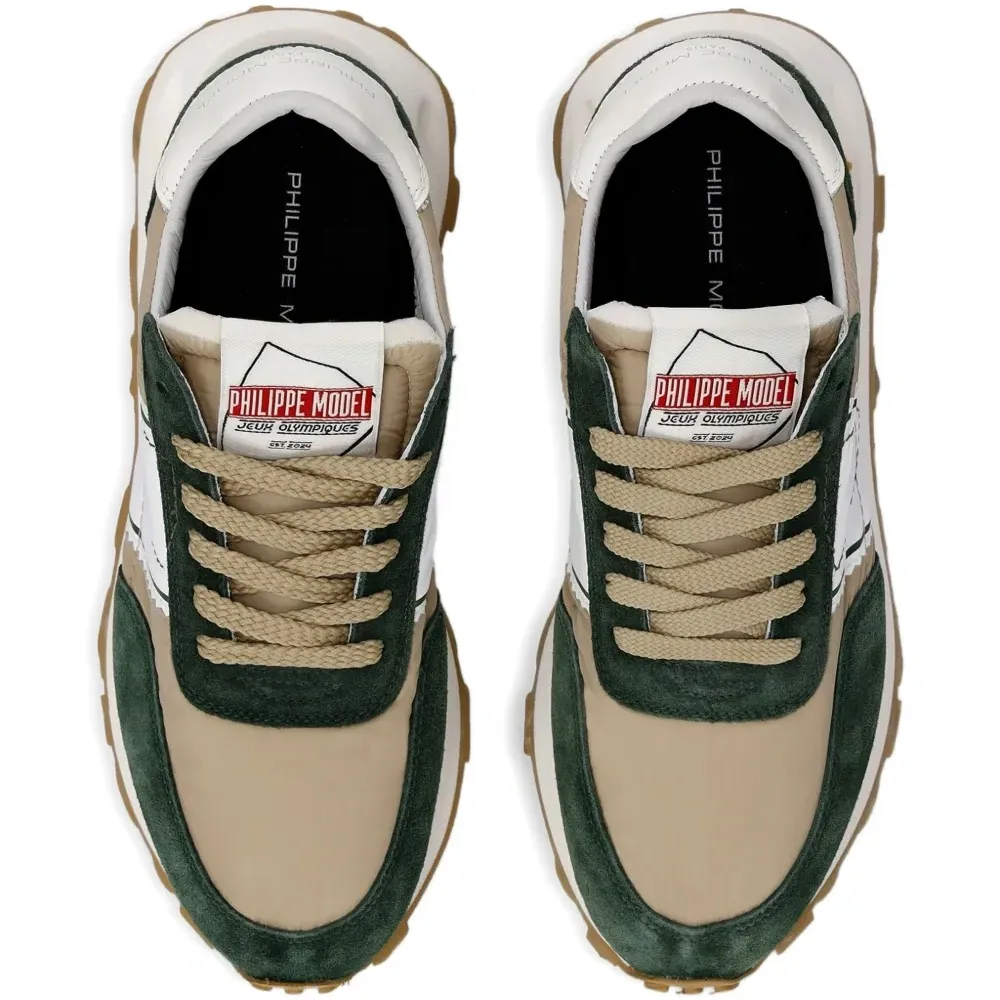 Кроссовки Tour