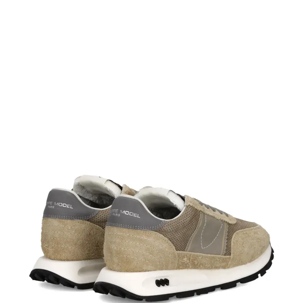 кроссовки Tour