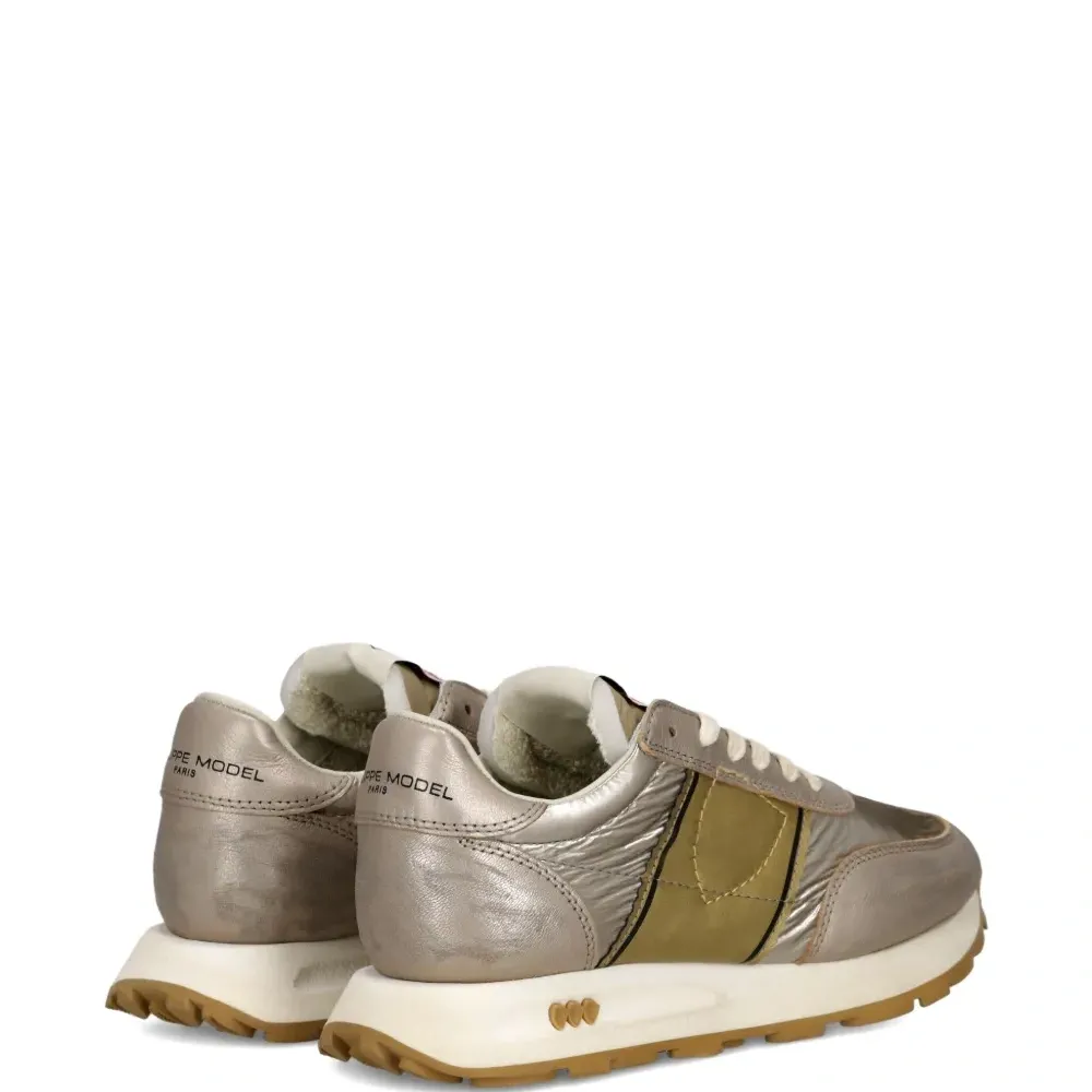 кроссовки с эффектом металлик кроссовки с эффектом металлик