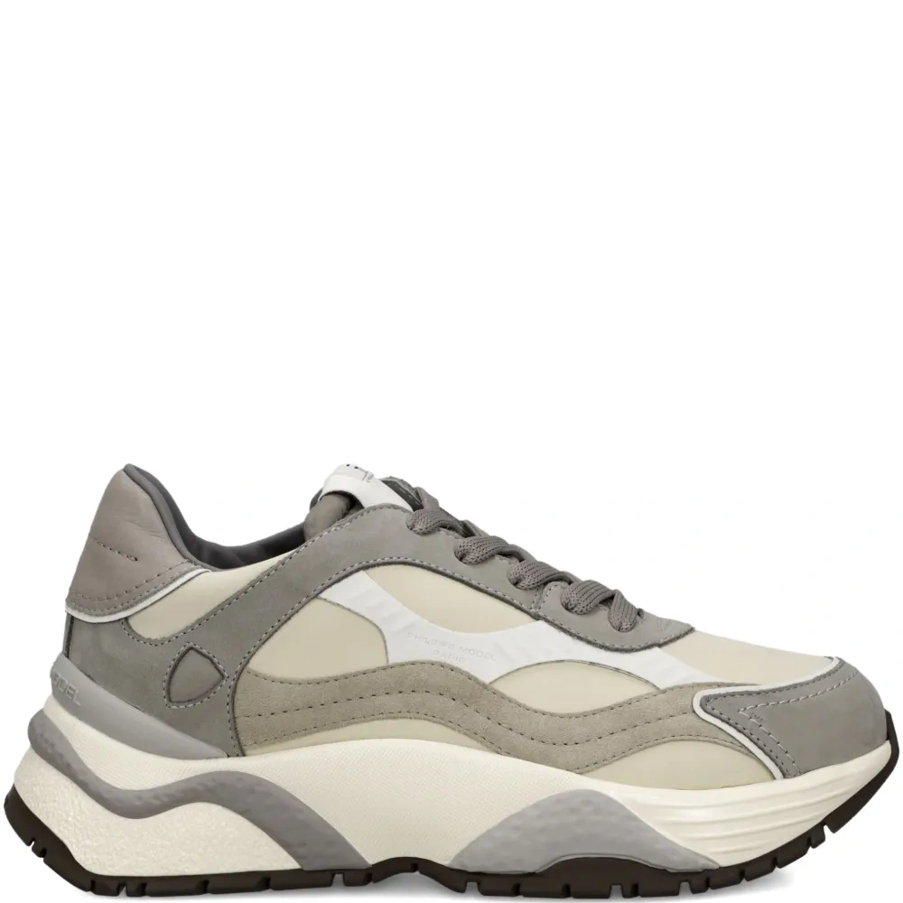 Кроссовки со вставками