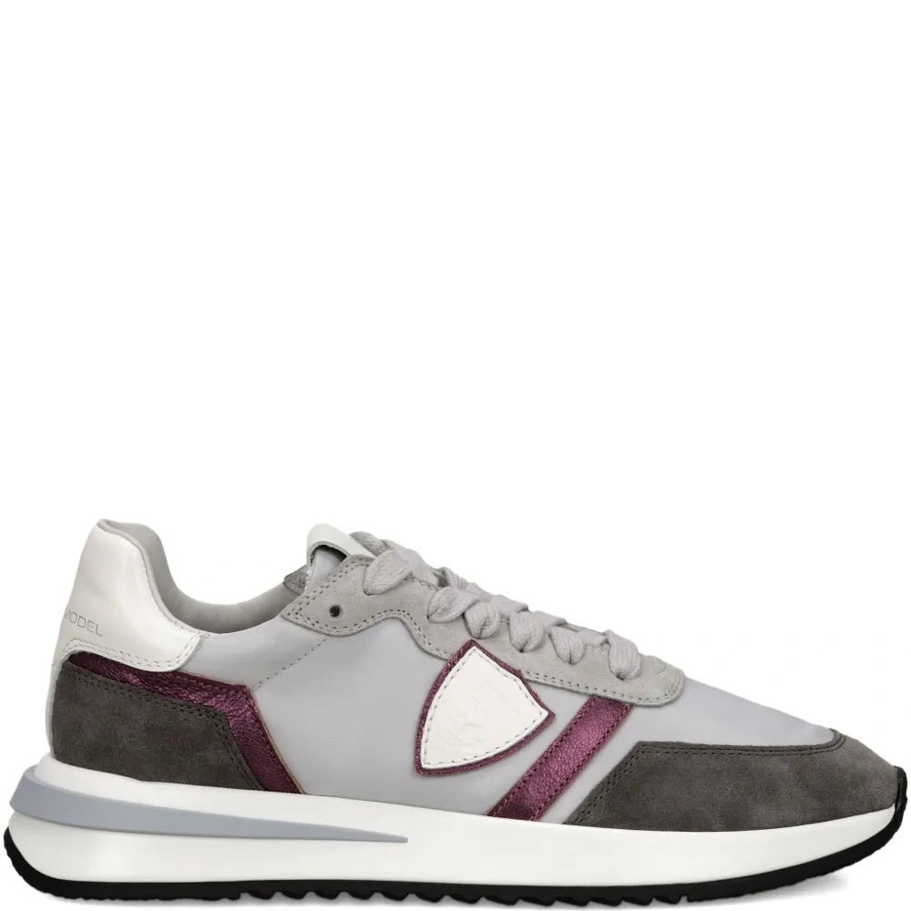 Кроссовки в стиле колор-блок