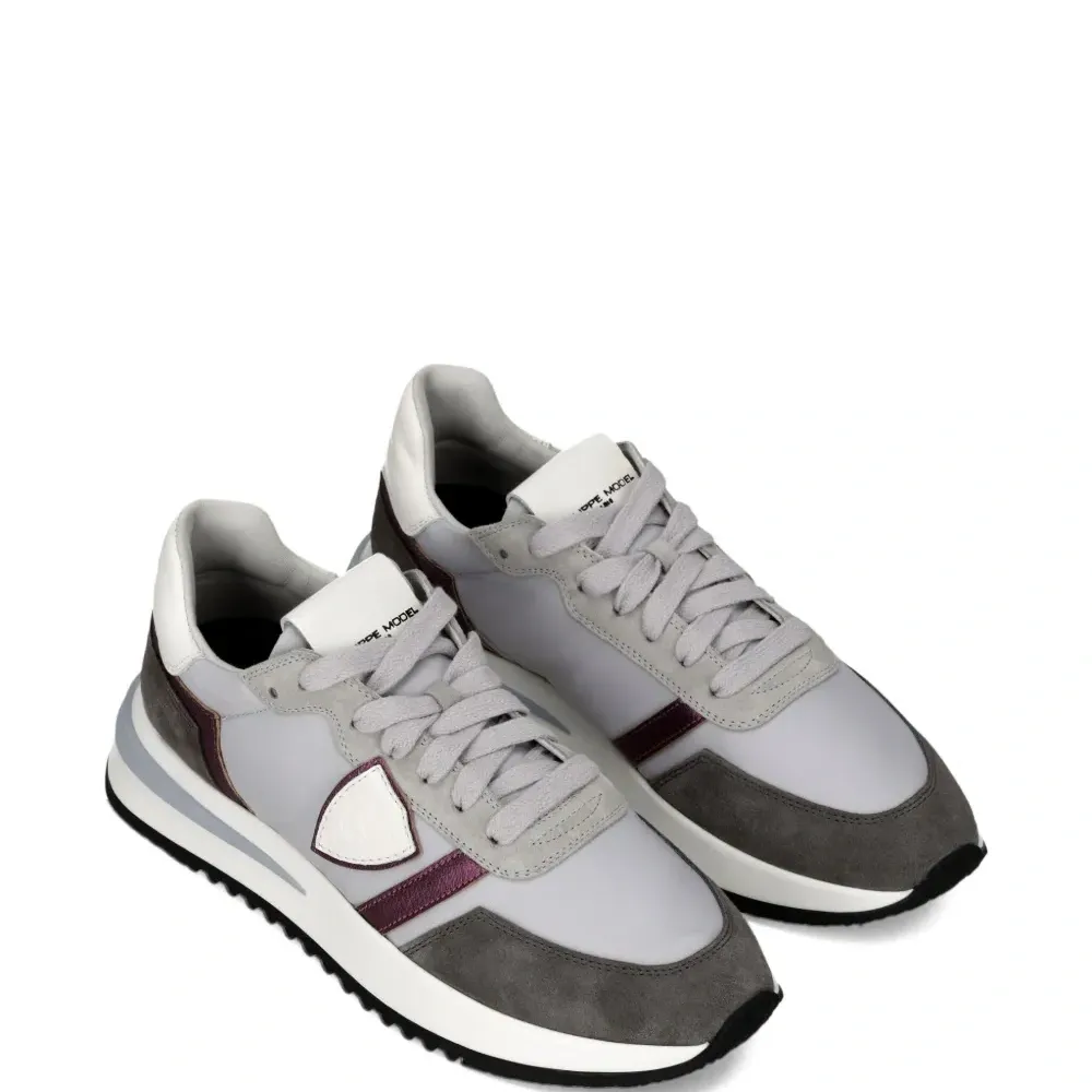 Кроссовки в стиле колор-блок