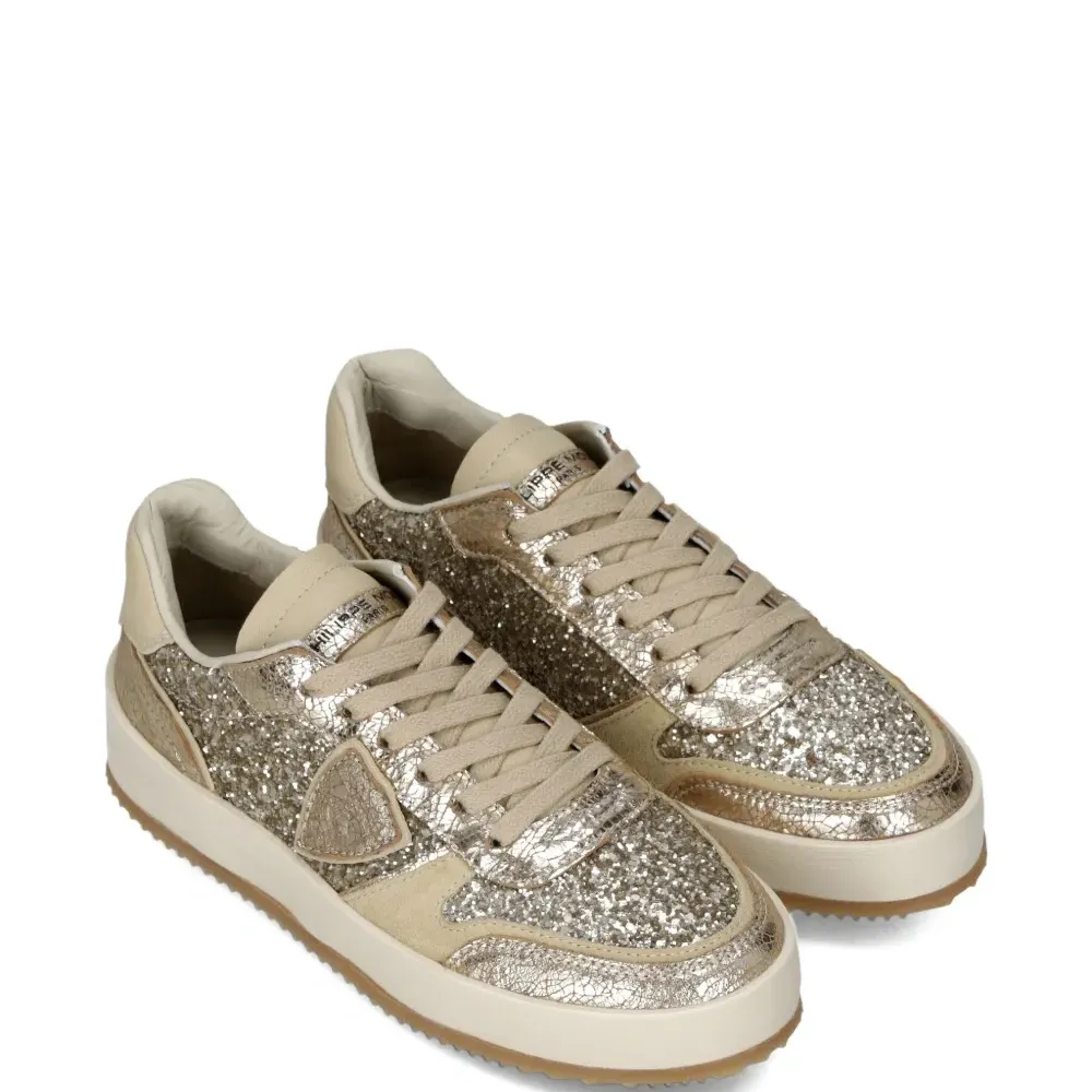 Кроссовки Nice